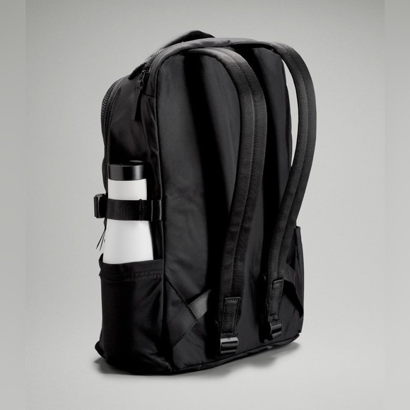 NWT Lululemon New Crew Black Backpack 22L main image 9